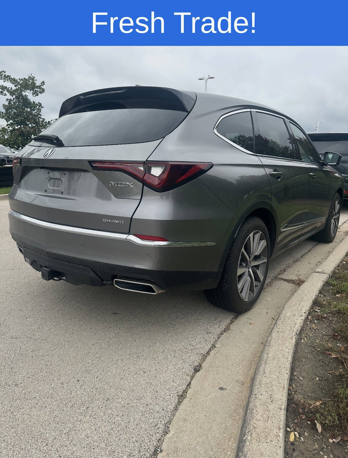 Used 2025 Acura MDX w/ Technology Package AWD/4WD image 3