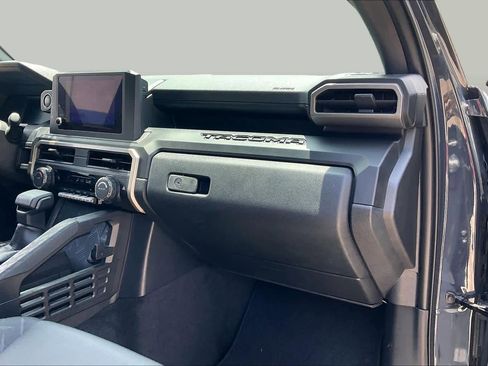 Used 2024 Toyota Tacoma SR RWD image 17
