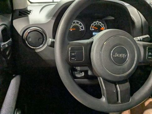 Used 2016 Jeep Patriot Sport image 28