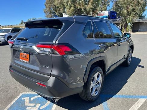 Used 2025 Toyota RAV4 XLE FWD image 7