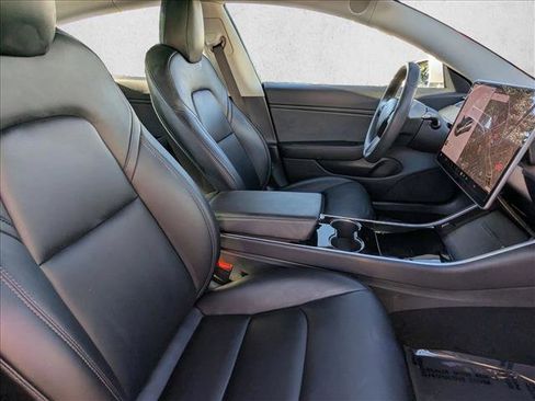Used 2018 Tesla Model 3 Long Range image 21