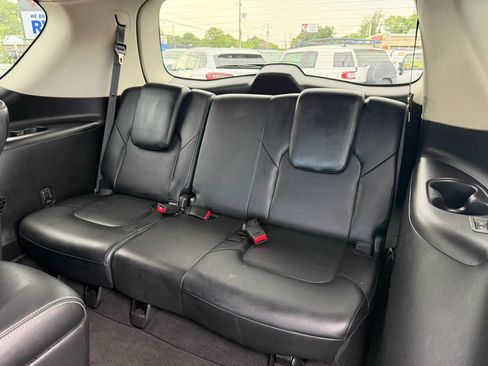 Used 2015 INFINITI QX80 4WD w/ Theater Package image 19