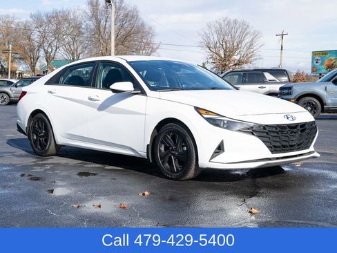 Used 2022 Hyundai Elantra SEL image 8