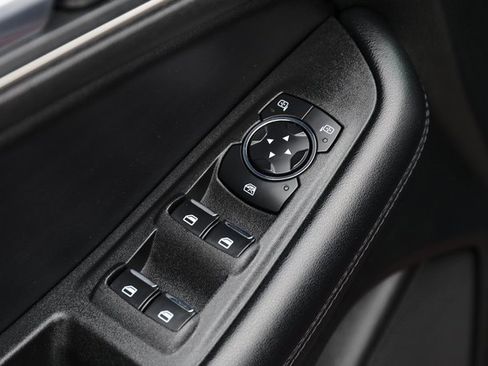 Certified 2023 Ford Edge SEL image 15