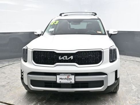 Used 2023 Kia Telluride EX w/ EX Captain's Chair Package image 2