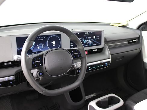 Used 2024 Hyundai Ioniq 5 SEL RWD image 6