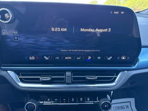 Used 2025 Chevrolet Equinox EV LT w/ Convenience Package FWD image 19