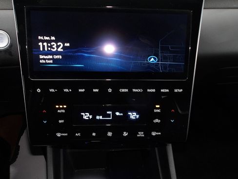 Certified 2022 Hyundai Santa Cruz Limited image 18