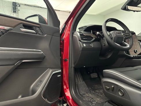 New 2026 GMC Acadia Denali w/ Super Cruise Package image 20