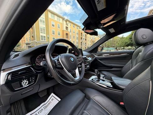 Used 2020 BMW 530i w/ Convenience Package RWD image 35