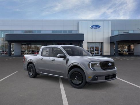 New 2026 Ford Maverick Lobo AWD/4WD image 7