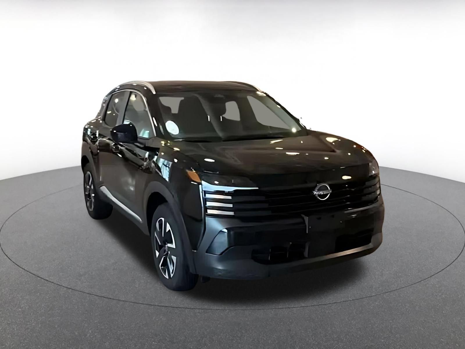 Used 2026 Nissan Kicks SV w/ Cold Weather Package AWD/4WD image 3