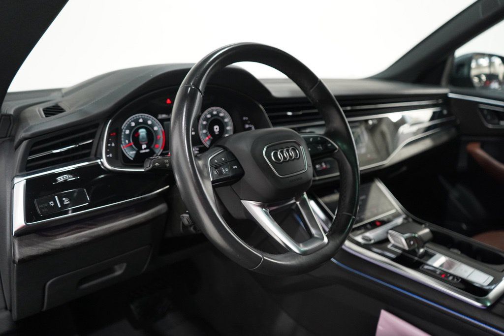 Used 2022 Audi Q8 Prestige AWD/4WD image 19