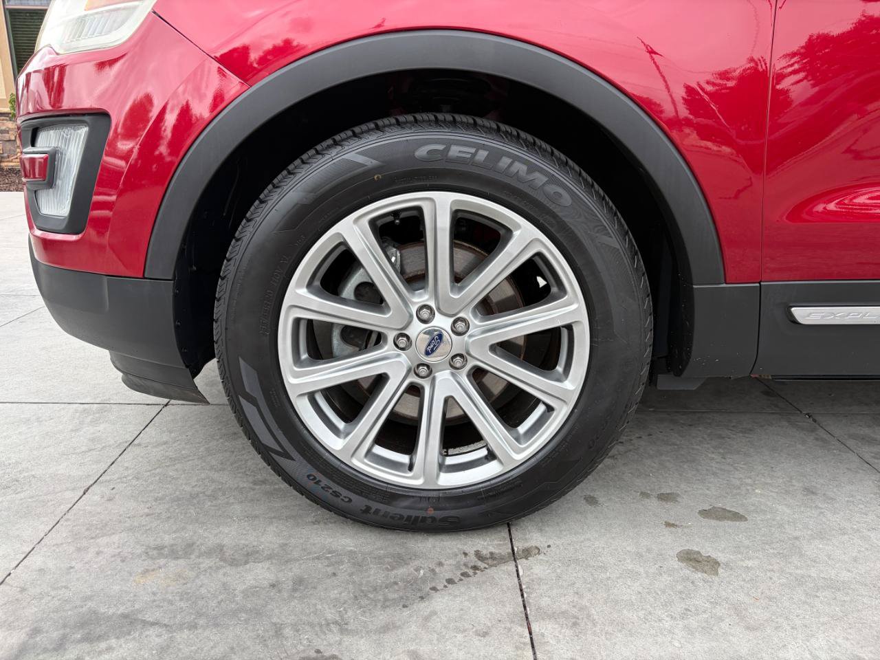 Used 2017 Ford Explorer Limited AWD/4WD image 26