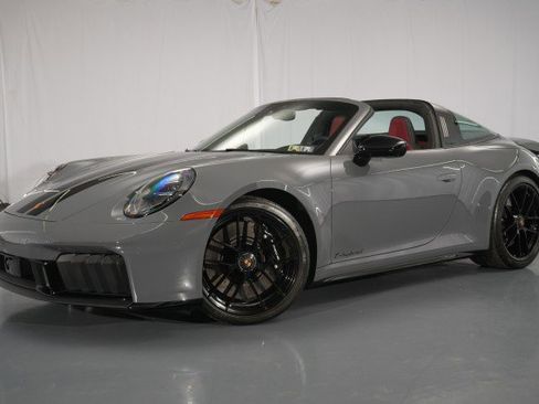 Used 2025 Porsche 911 Targa 4 GTS AWD/4WD image 1