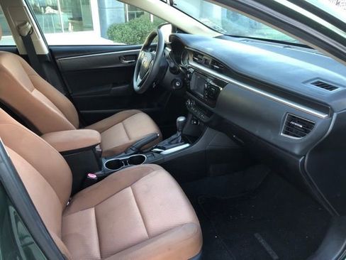 Used 2014 Toyota Corolla LE image 29