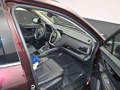 Used 2025 Subaru Outback Touring XT AWD/4WD image 10