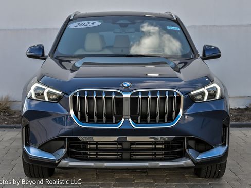 Used 2025 BMW X1 xDrive28i w/ Convenience Package image 2
