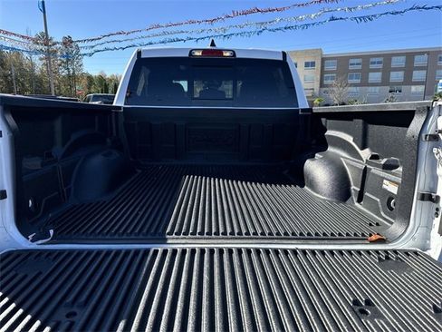 Used 2024 RAM 1500 Limited w/ Body Color Bumper Group image 26