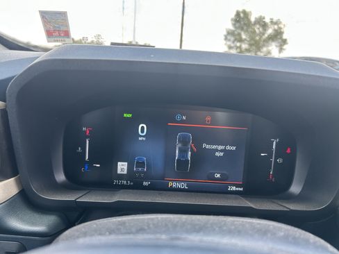 Certified 2025 Ford Maverick Lariat w/ 4K Tow Package AWD/4WD image 16