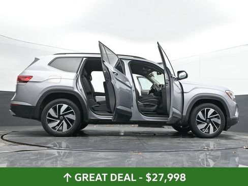 Used 2024 Volkswagen Atlas SE AWD/4WD image 56