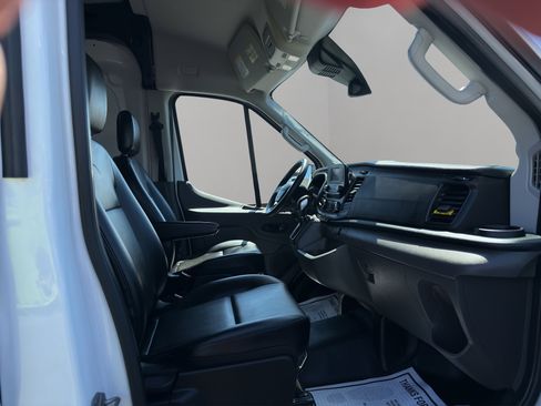 Used 2025 Ford Transit 250 148 Medium Roof image 21