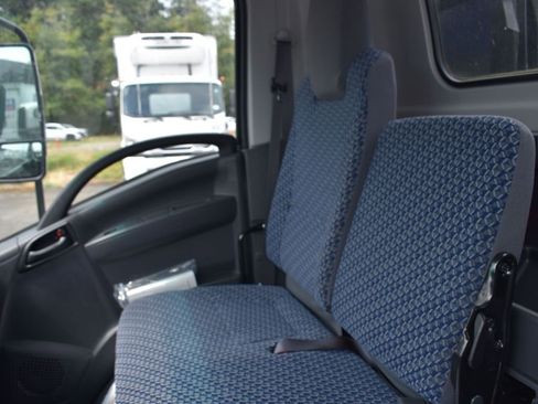 New 2024 Isuzu NPR image 18