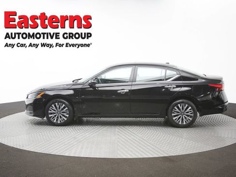 Used 2023 Nissan Altima 2.5 SV w/ SV Premium Package AWD/4WD image 61
