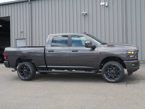 New 2026 RAM 2500 Big Horn w/ Night Edition AWD/4WD image 6