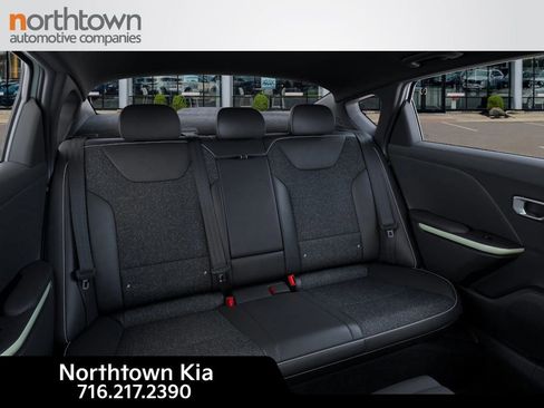 New 2025 Kia K4 GT-Line w/ GT-Line Sunroof Package image 17