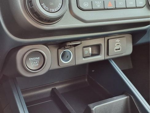 New 2026 Ford Maverick Lariat w/ 4K Tow Package image 10