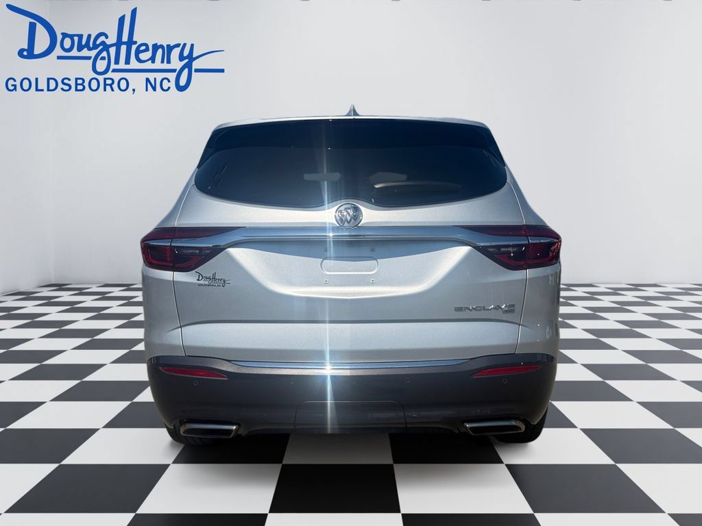 Used 2019 Buick Enclave Essence w/ LPO, Luxury Package AWD/4WD image 4