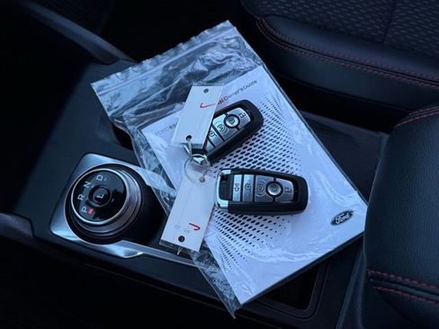 Used 2025 Ford Escape ST-Line w/ Tech Pack #1 image 5