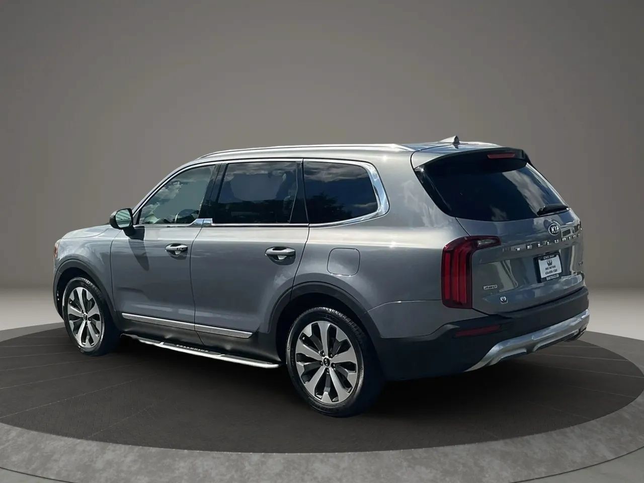 Used 2020 Kia Telluride EX w/ EX Premium Package AWD/4WD image 3
