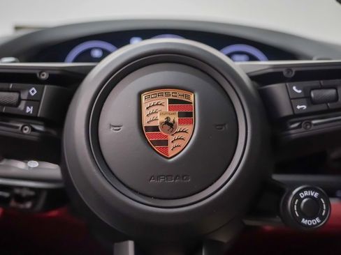 Certified 2025 Porsche Panamera 4 image 28