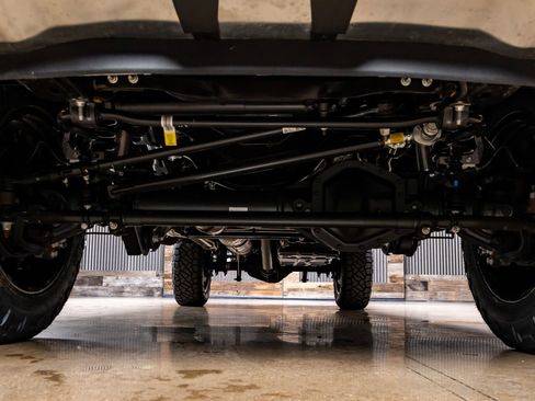 Used 2026 Ford F250 Lariat w/ Tremor Off-Road Package image 15