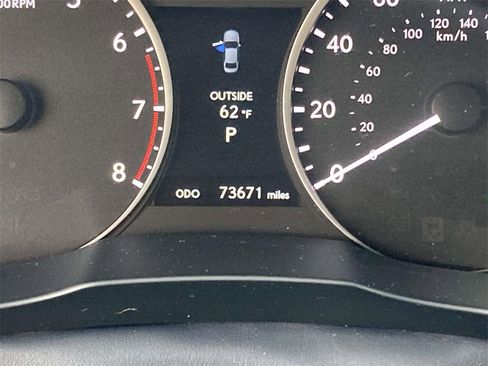 Used 2014 Lexus ES 350 w/ Luxury Package image 21