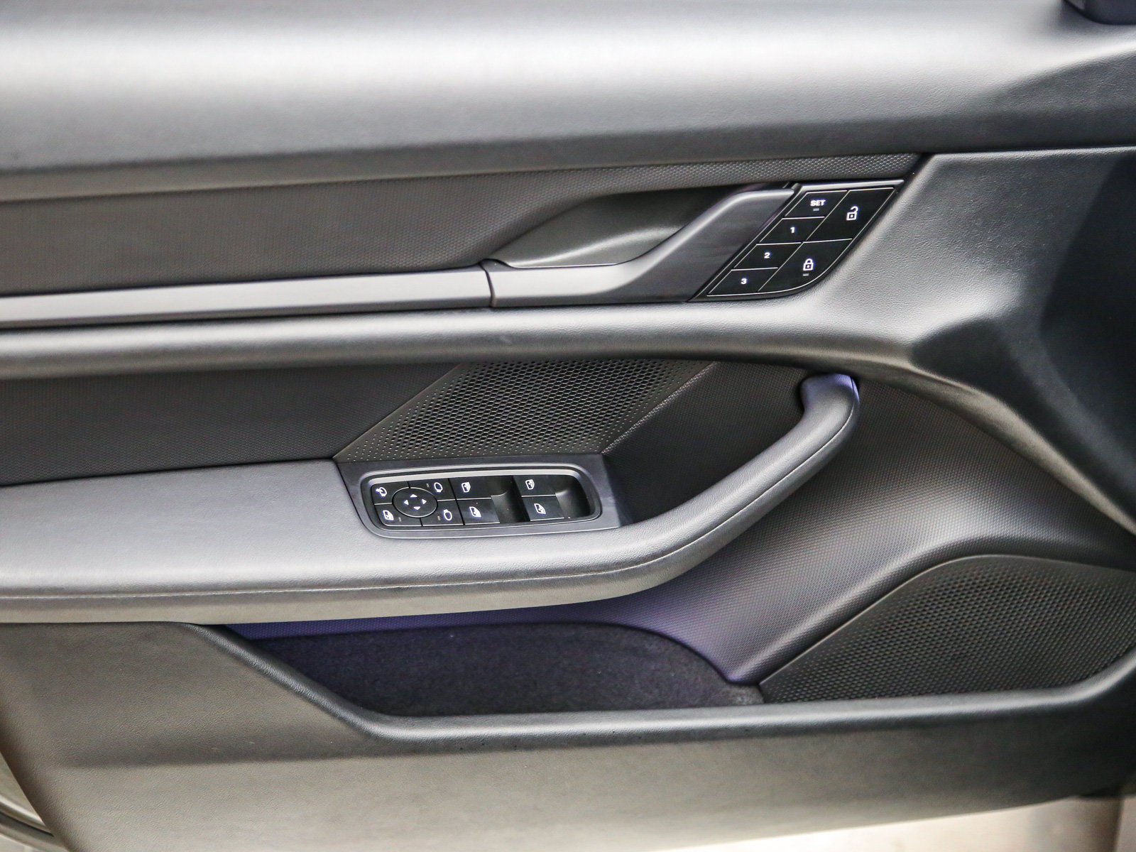 Certified 2023 Porsche Taycan RWD image 26