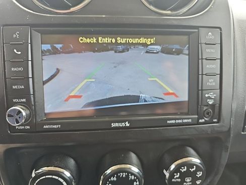 Used 2017 Jeep Patriot High Altitude FWD image 32