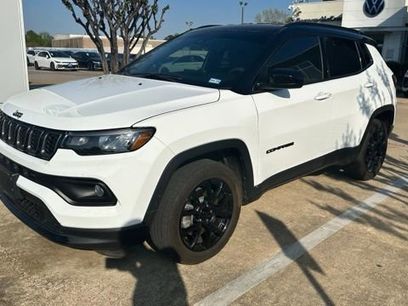 Used 2024 Jeep Compass Latitude w/ Convenience Group