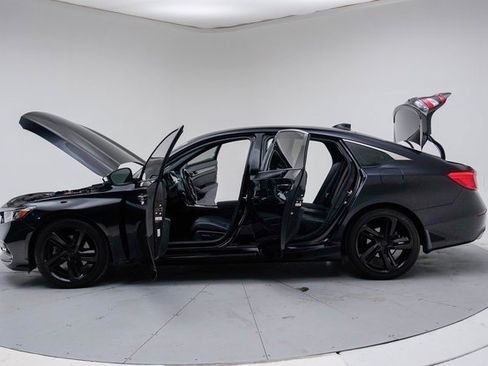 Used 2019 Honda Accord Sport image 17