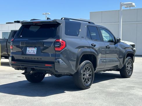 Certified 2026 Toyota 4Runner SR5 AWD/4WD image 3