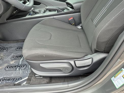 New 2026 Hyundai Elantra Sport FWD image 19