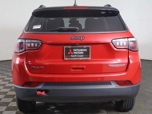 Used 2021 Jeep Compass Trailhawk AWD/4WD image 12