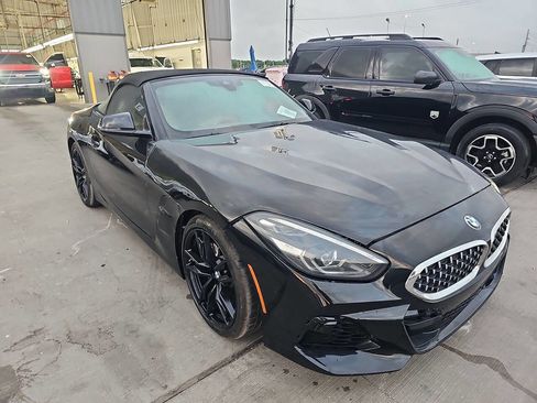 Used 2022 BMW Z4 sDrive30i w/ Premium Package 2 image 2