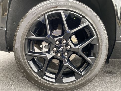 Used 2024 Chevrolet Traverse RS image 43