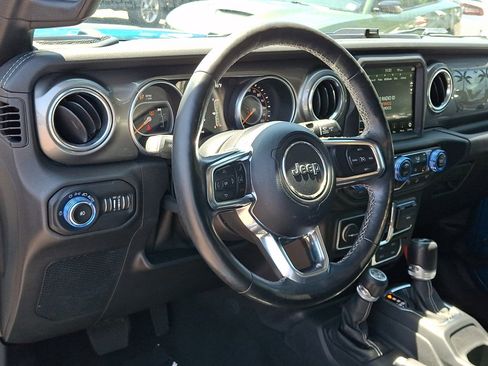 Used 2020 Jeep Wrangler Unlimited Sahara AWD/4WD image 24
