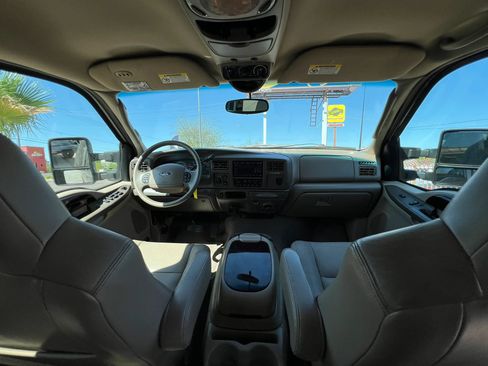Used 2003 Ford Excursion Limited AWD/4WD image 28