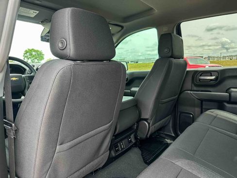 Used 2026 Chevrolet Silverado 1500 Custom RWD image 17