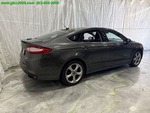 Used 2016 Ford Fusion SE image 8